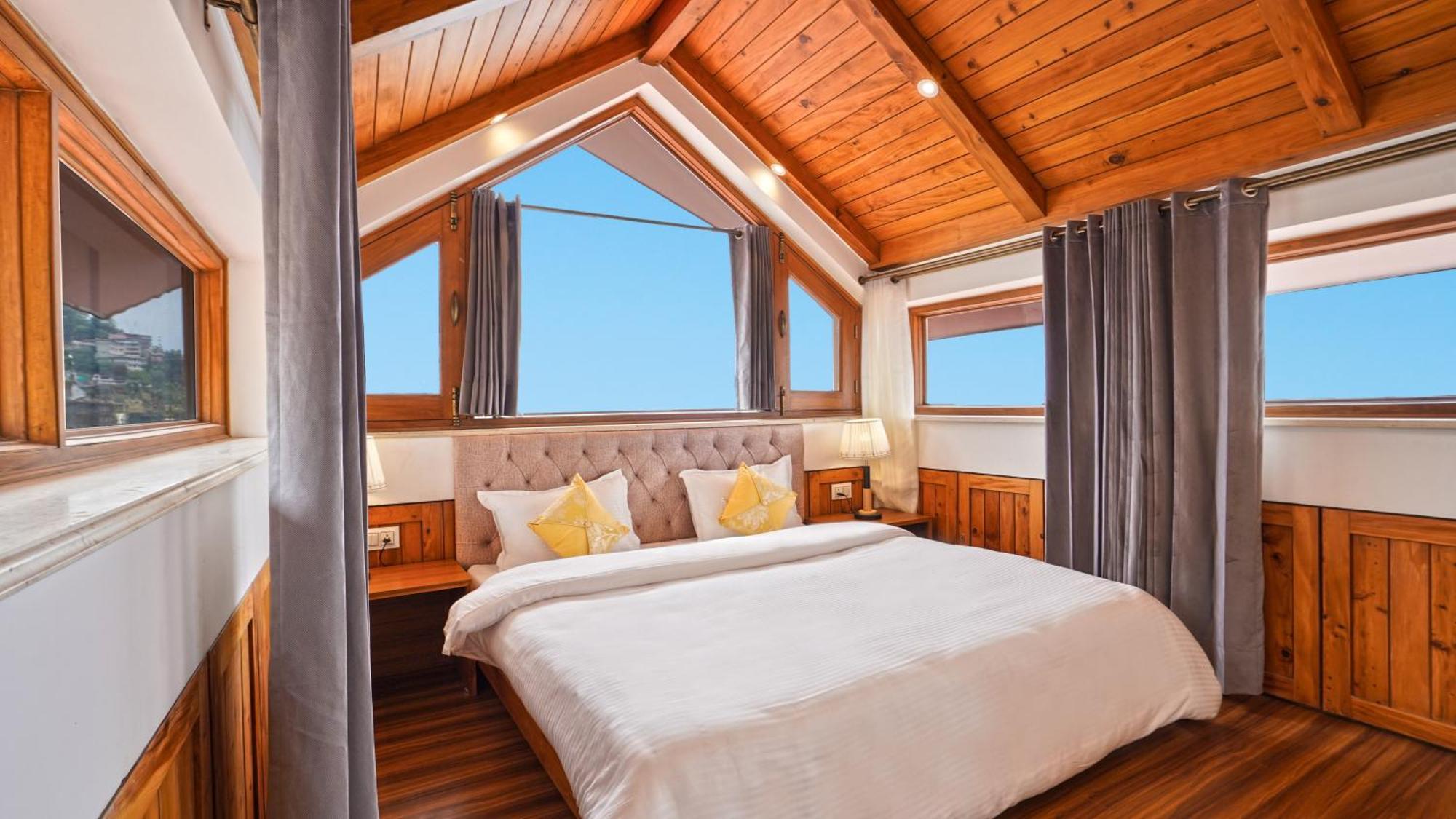 The Horizon Villa By Just Homestay 무소리에 외부 사진